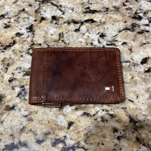 Tommy Hilfiger wallet